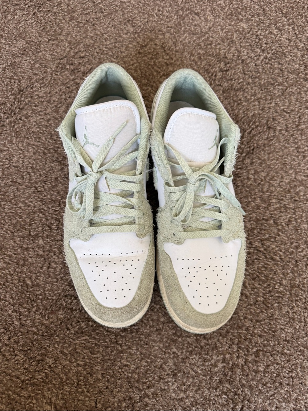 Jordan Low-Top Sneakers in Mint Green & White